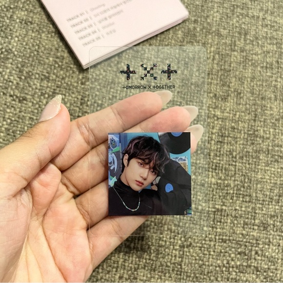 TXT MINISODE1 : BLUE HOUR ALBUM - Picture 10 of 12